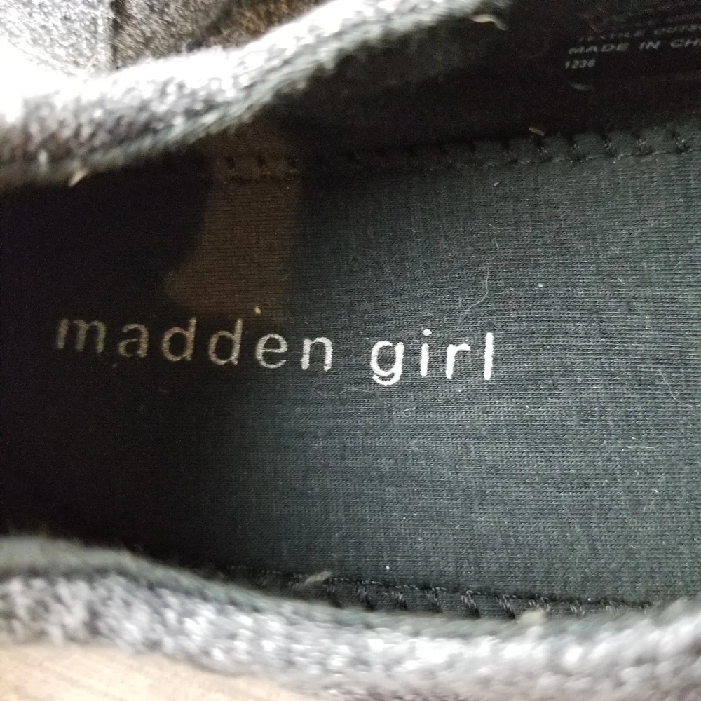 Madden Girl Bailey H Lace Up Sneakers